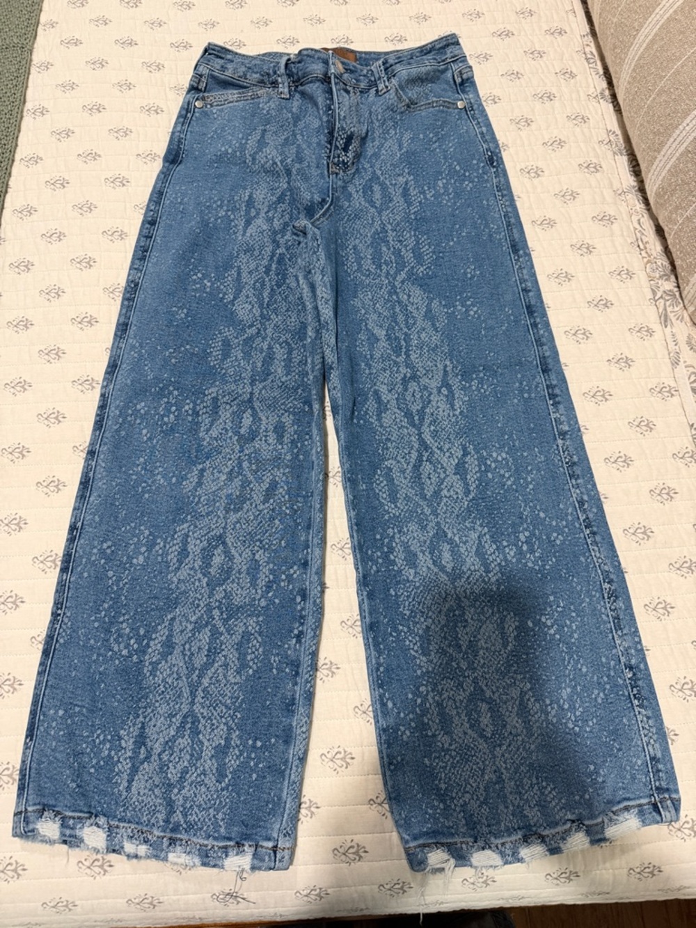 Judy Blue Snake Print Jeans - Picture 5 of 8